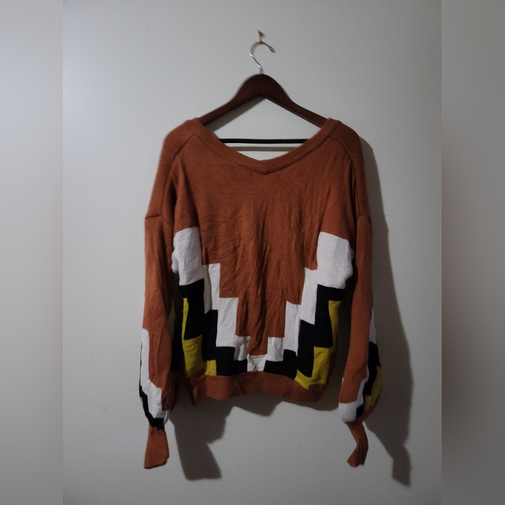 Womens Colorblock Sweater - Picture 4 of 5